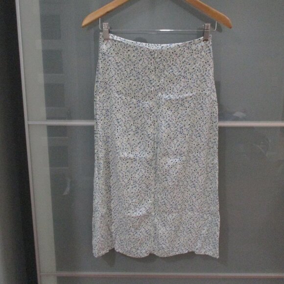 Brandy Melville Floral Print Midi Skirt - Picture 2 of 4